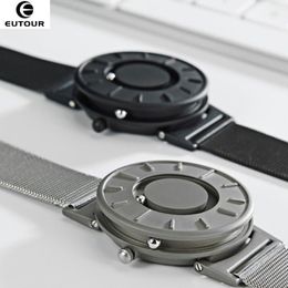 2018 New Style Watch Men Eutour Magnetic Ball Show Innovate Wristwatches Mens Nylon Strap Quartz Watch Fashion Erkek Kol Saati J19243f