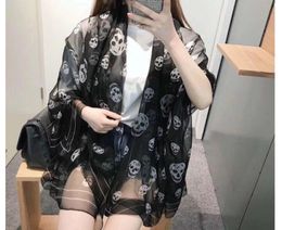 2019 Fashionable and beautiful women four seasons silk scarf brand letter flower design scarf shawl size 18090cm scarf9532288