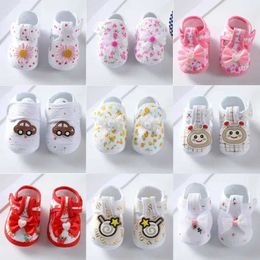 Athletic Outdoor Baby Girl Shoes First Walkers Lace Floral Newborn Baby Shoes Princess Infant Toddler Baby Shoes for Boys Flats Soft PrewalkersL2401