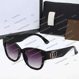 2024 Designer Mens Colorful Diamond Sunglasses for Women Sun Glasses Sunglass Shades Beach Street Photo Unique Sunnies with Box