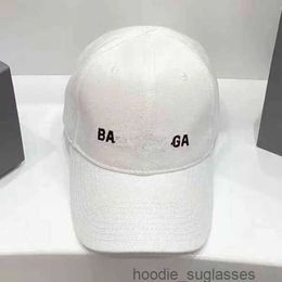2024 New Mens and Womens Baseball Caps French Paris Alphabet Casual Hats Outdoor Couple Sun Son9d