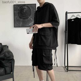 Men's Tracksuits Mens Tracksuits Hooded Sports T-shirt Suit Black Cargo Big Pocket Short Sleeve Tops Shorts Pants Loose Summer Casual Male Clothes Q240228