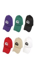 Korean fashion brand EMIS star same baseball Street trend versatile couple tongue cap men and women sunscreen6551710