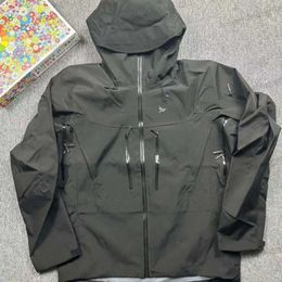 2024 Arc Jacket Men's Designer Jackets Top Quality Hardshell Outdoor Mountaineering Suit Alpha Windproof Waterproof Outerwear Hooded Coats 666fff