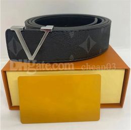 2023 Cinture Mens Desinger Cintura in pelle Moda Donna Accessori Lettera di lusso Cintura Grande fibbia in oro Cinturino da lavoro casual di alta qualità