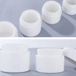 wholesale White Porcelain Cosmetic Cream Jar 30g 50g Skin Care Glass Face Cream Bottles With White Lids ZZ