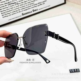 Original 1to1 Home H 2024 new sunglasses Fashion high-end luxury style Crystal cut edge Tiktok Best choice for live broadcast Y1U5