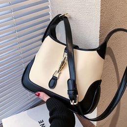 This Year's Popular 2021 New Trendy Women's Texture Crossbody Single Shoulder Underarm Bag 75% Factory Wholesale