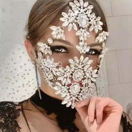 INS Exaggerated Luxury Crystal Masquerade Mask Decoration Festival Face Jewellery for Girl Show Rhinestone Beauty Mask Accessories 240223