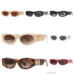 Fashion miu Sunglasses Womens designer Cat eye plate glasses Thick frame sunshade sunglasses Letters mens 47II