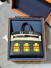 Genuine Leather Handbag l Limited Edition Small House Colour Block Black Night Hand 20cm with Same Style Outer Seam New