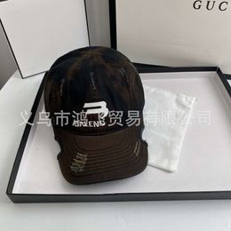 Designer Balanciagas Cap Hat Wind Star Xiao Zhan Yang Mi Same Style b Baseball Cap Brim Letter Classic Cap Sunscreen Small Face