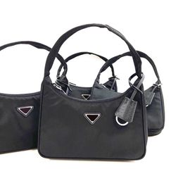 3piece Re Edition canvas Nylon shoulder fashion Bag Women Luxurys leather handbag CrossBody designer Saffiano bags man triangle cl257H