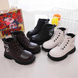 Athletic Outdoor Children Fashion Boots Girls Booties Waterproof Leather Shoes kids Platform Boots British Style Love Design Girl ShoesL2401