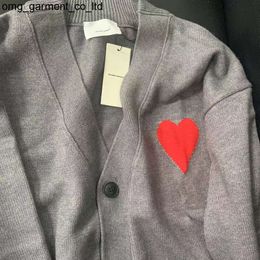 New 24ss Fashion brand Love Heart Sweater Sweatshirts Hoodies T-shirt Vest amis Mens Womens Spring Autumn Wear mens womens Sweater