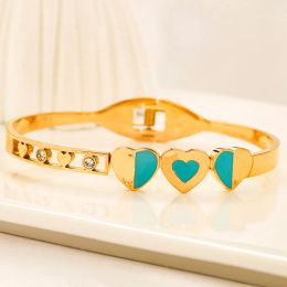 18K Altın Kaplama Tasarımcı Bilezik Mücevherleri Yüksek Kaliteli Aşk Hediye Takı Kadınlar için Yeni Paslanmaz Çelik Sol Solmayan Bilezik Toptan