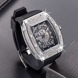 Watches Designer Men Watch Bling Diamond Watch for Men Fashion Quartz Wristwatch Man Hip Hop Iced Out Men's Watches Tonneau Clock