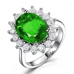 Cluster Rings Trendy Wedding SilverColor Green CZ Oval Crystal Flower Party OL For Women Girls Gift Drop Jewellery Wholesale