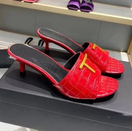 Sandália de designer para mulheres sandálias plataforma saltos slides sapatos de luxo moda festa couro genuíno