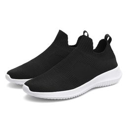 Hot Designer running shoes platform low top fabric men woman white black gray purple pink brown trainers Soft bottom sneakers non-slip breathable GAI