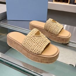 Designer slide plataforma de crochê sandália cunhas cortiça inferior chinelo verão tecido sliders para mulher casa praia palha mule