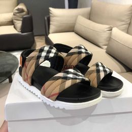 Sandalen Spezielle Marke Kinder Sandalen Hohe Qualität Baby Sommer Strand Kleinkind Schuhe Teufel Aufkleber SneakersH24229