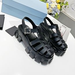 Designer Sandalenschaum Gummi Sandalen Quarz Frauen Slipper Plattform rutschen gepolstert Nappa -Objektträger