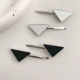 Hair Clips Barrettes Fashion designer hair clip triangle snap clip for women girls popular hair accessories letter designer hairpin small barrettes stylish gift