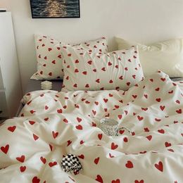 Ins Heart Duvet Cover Set No Filler Flat Sheet Pillowcases Korean Style Floral Single Double Full Size Soft Girl Boys Bed Linens 240226