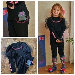 Mother Kids Leisure garnitury dla dziewcząt Zestawy dzieci Wysokiej jakości czarne wydrukowane długie rękawy TshirtSpant 2pcs Ubrania 240220