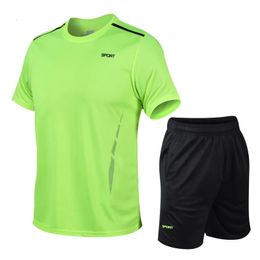 Sports suit mens summer fitness short sleeve fast drying clothes running loose casual Sportswear large 240219