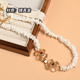 Broken shell flower necklace small irregular necklace women light luxury fashion personality design sense clavicle chain accessories
