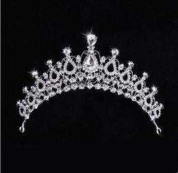 2019 Whole Bridal Accessories Korean Premium Alloy Faux Pearl Crystal Luxurious Brides Crown Ornaments Headpieces Wedding Deco1657021