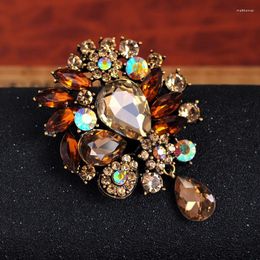 Brooches Crystal Acrylic Alloy Retro Flower Brooch Yiwu S