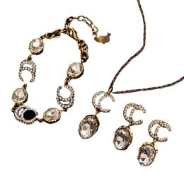 Necklace Bracelet Earring Jewellery Set Vintage Gold Romantic Monogram Black Red White Crystal Water Diamond Fashion Family Couple Bracelet