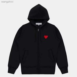 Amis Paris Mens Hoodies Sweatshirts Designer Play Commes Jumpers Des Garcons Letter Embroidery Long Sleeve Pullover Red Heart Hoodie 949