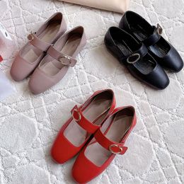 New Mary Jane Flats Dress Shoes Designer Ballet Shoe Mary Jane Spring Square Toes Metal Buckle Fashion New Flat Boat Shoe Lady Lazy Dance Red Loafers Size 34-41 With Box