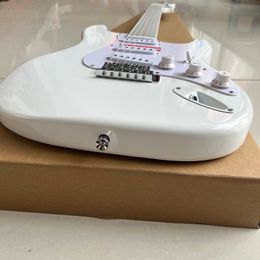 Classic pure white 22 tone finger electric guitar, classic pickup combination, quality assurance, fast delivery