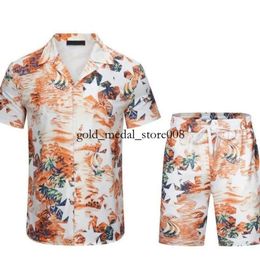 Men Shirts Designer T Shirt Set Print Hawaii Floral Casual Shirt and Short Loose Silk Shirt Tees Womens Mens Tshirt Sandy Beach Shorts Summer Shirt 435