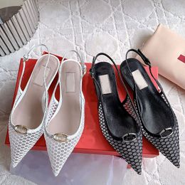 Sandals Pointed Toe Hollow Embellished Kitten Heels Mules Slippers Low-heele Sandals Wedding Party Shoes Summer And Spring Luxury Designer Sandals With Box
