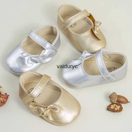 Erste Wanderer Neugeborenes Baby Mädchen Schuhe Mode Gold Bowknot Gummisohle Anti-Rutsch-PU Viertes Viertel Outdoor Walker Kleinkind GirlH24229