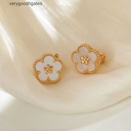 Designer Van cl-ap High version V Golden Fan Family Lucky Four Leaf Grass Five Flower Earrings Plum Blossom Double sided 18k Rose Gold Petals 8LU9