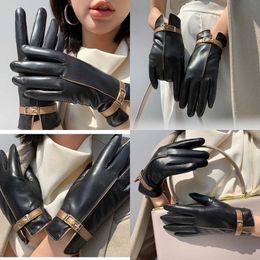 Designer Gloves Versatile classic Luxury Brand Goatskin Gloves Womens Winter Thick Lining Leather Balck Gold Sheepskin Driving Gloves