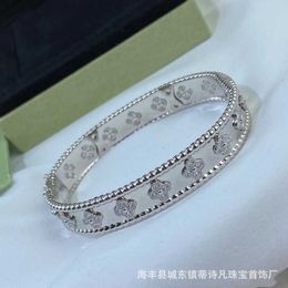 Designer Van cl-ap Fanjia Wide and Narrow Edition Kaleidoscope Bracelet for Women with Four Leaf Grass Diamonds 18K Rose Gold Sky Star Snap Couple 5BBE