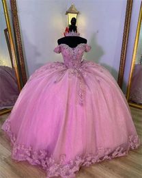 2024 Pink Quinceanera Dresses Ball Gown Off Shoulder Lace Appliques Crystal Beads Short Sleeves Tulle Tiered Puffy Party Dress Prom Evening Gowns Cathedral Train