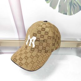 Brim Hats New Baseball Mens Designer luxury brand woman Casquette Adjustable Dome white Letter Embroidered summer brown protection trucker hats 240229