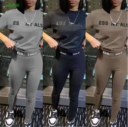 Designer Tracksuit Women Pants Suit Womens Two Pieces Jogger Set New Letters Printed Short Sleeve Sexy Fashion Tights Suits Yoga Pant Essentialsweatshirts T532111