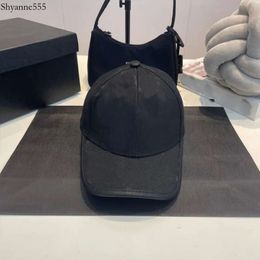 Designer Baseball Cap Caps for Men Woman Fitted Hats Luxe Jumbo Fraise Snake Tiger Bee Sun Hats Adjustable 2024