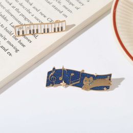 New Music Alloy Brooch with Exquisite Design, Piano Note Shape, Baked Paint Badge