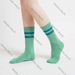 2 Pairs Stockings Alyoga Socks Non-Slip Cotton Comfort Women's Mid-Tube Piles Plus Thick Terry Pilates Designer Sock Breathe Yoga Socks Al Long Sock 57d